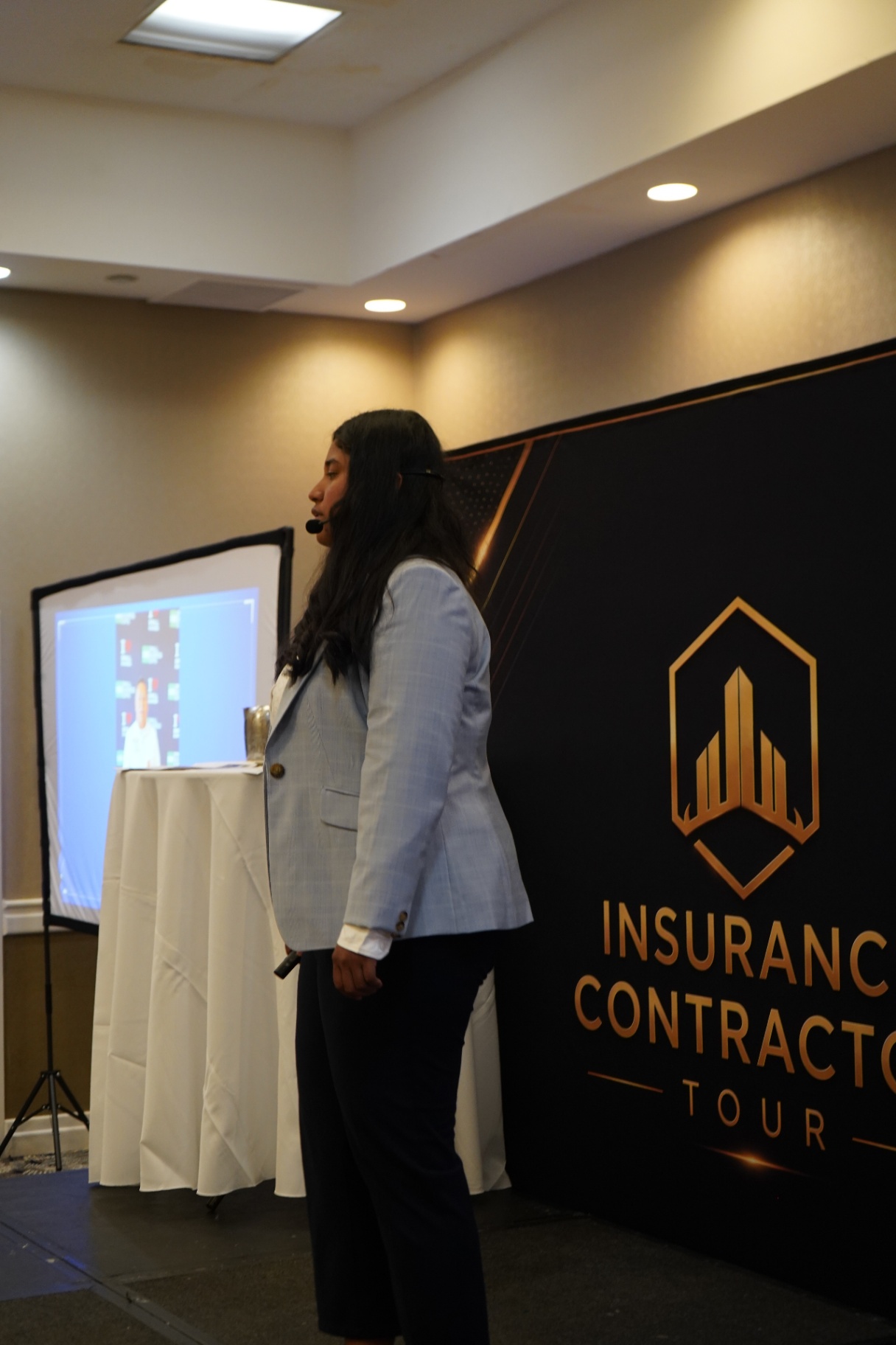Joselin Terrazas presenting at the Insurance Contractor Tour